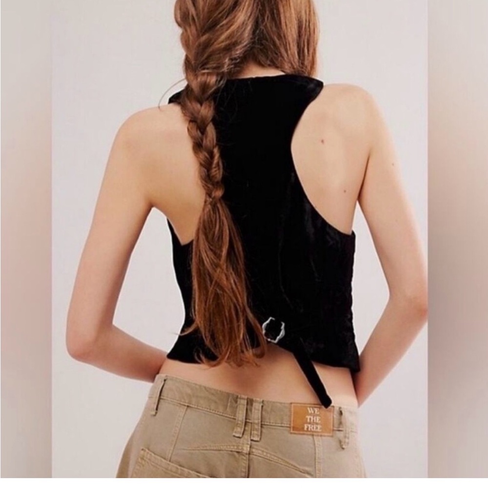 Free People Libby Velvet Cropped Button Vest Size Large NWOT - Picture 2 of 8